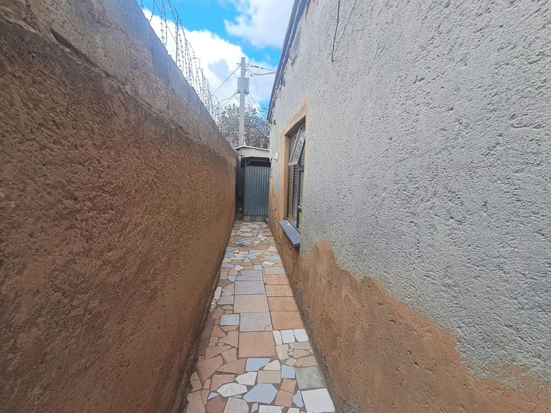 An Investment Property In Ivory Park - Photo 4
