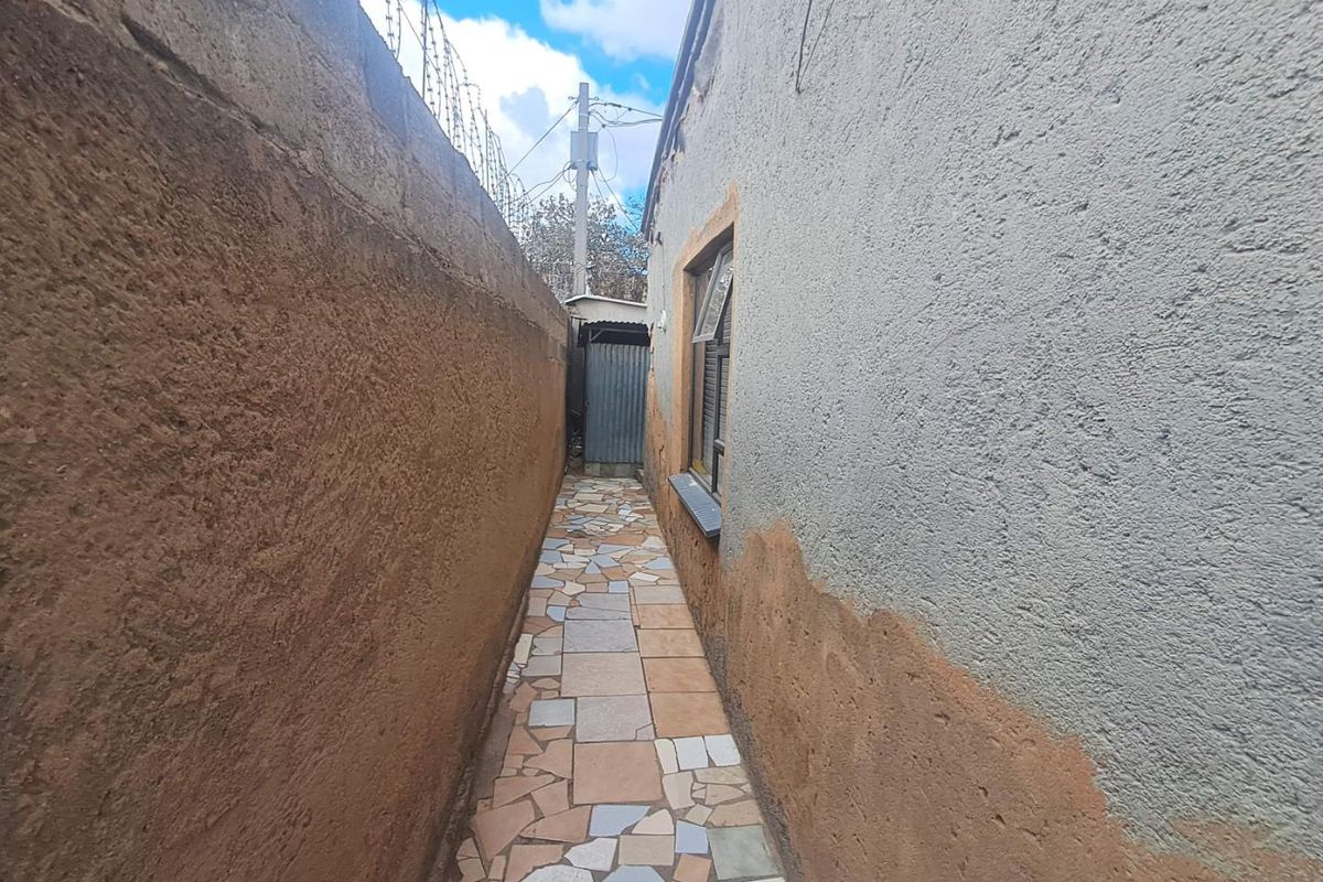 An Investment Property In Ivory Park - Photo 4