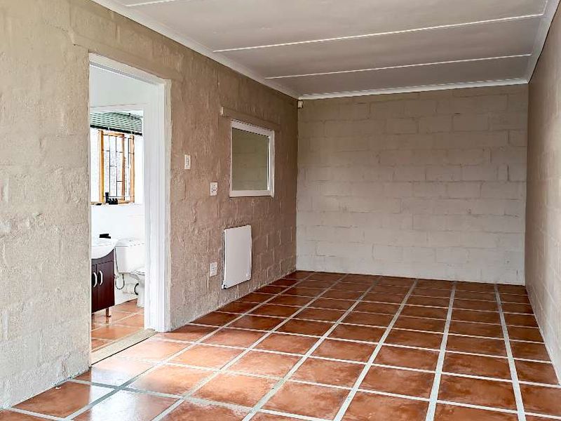 Unfurnished Garden Cottage in Pringle Bay - Photo 3