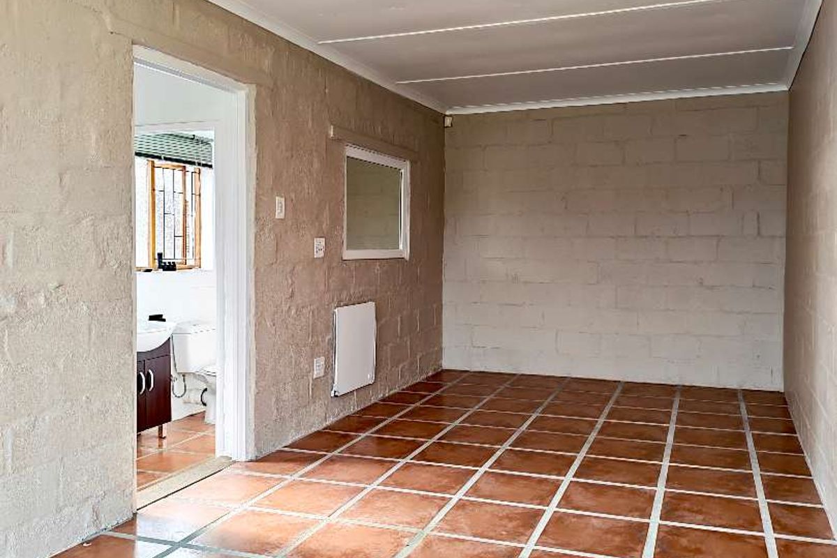 Unfurnished Garden Cottage in Pringle Bay - Photo 3