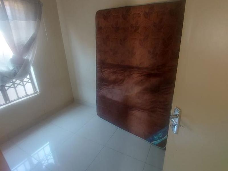 2 bedrooms house for sale in Soshanguve East - Photo 10