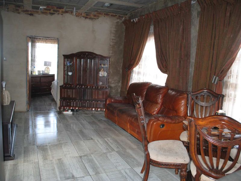 Incomplete Double storey up for sale - Photo 6