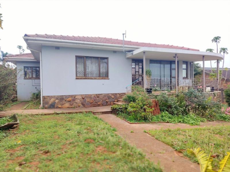 Elevated house with the 360 degree view over the Isipingo Hills - Photo 8