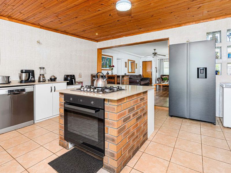 Comfortable 3 bedroomed home in Ottery - Photo 8