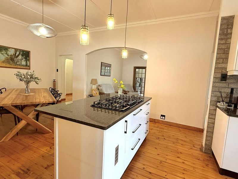 Beautifully Renovated Home in Clarendon – With Granny Flat! Pietermaritzburg - Photo 5