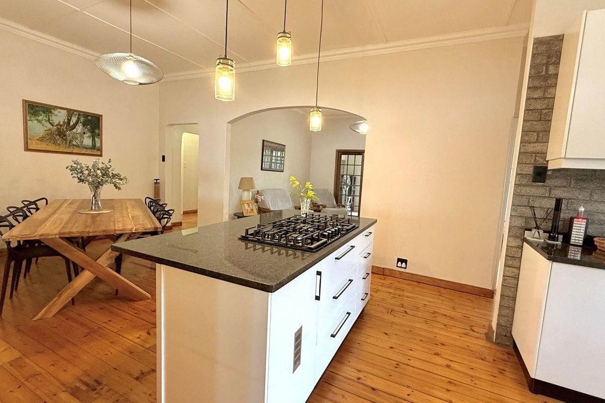 Beautifully Renovated Home in Clarendon – With Granny Flat! Pietermaritzburg - Photo 5