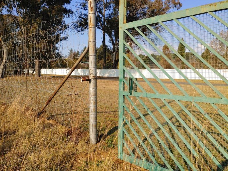 Secure 2.25ha Corner Stand Vacant Land with Water - Photo 3