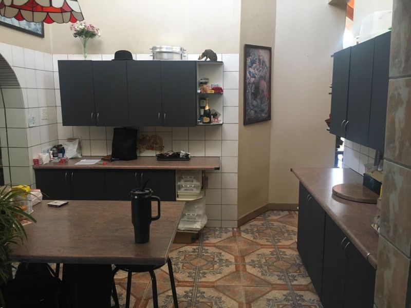 Move in and stay home, close to schools - Photo 3