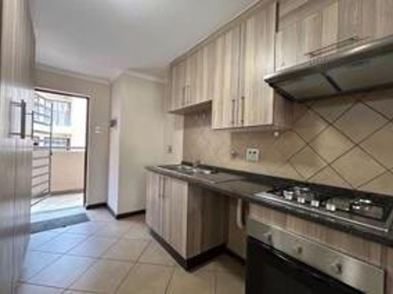 Luxury 2 Bedroom apartment to rent - Photo 3