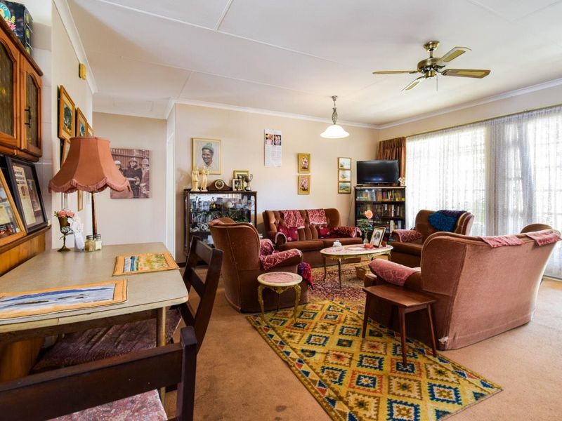 SUPERB VALUE RETIREMENT HOME - Photo 5