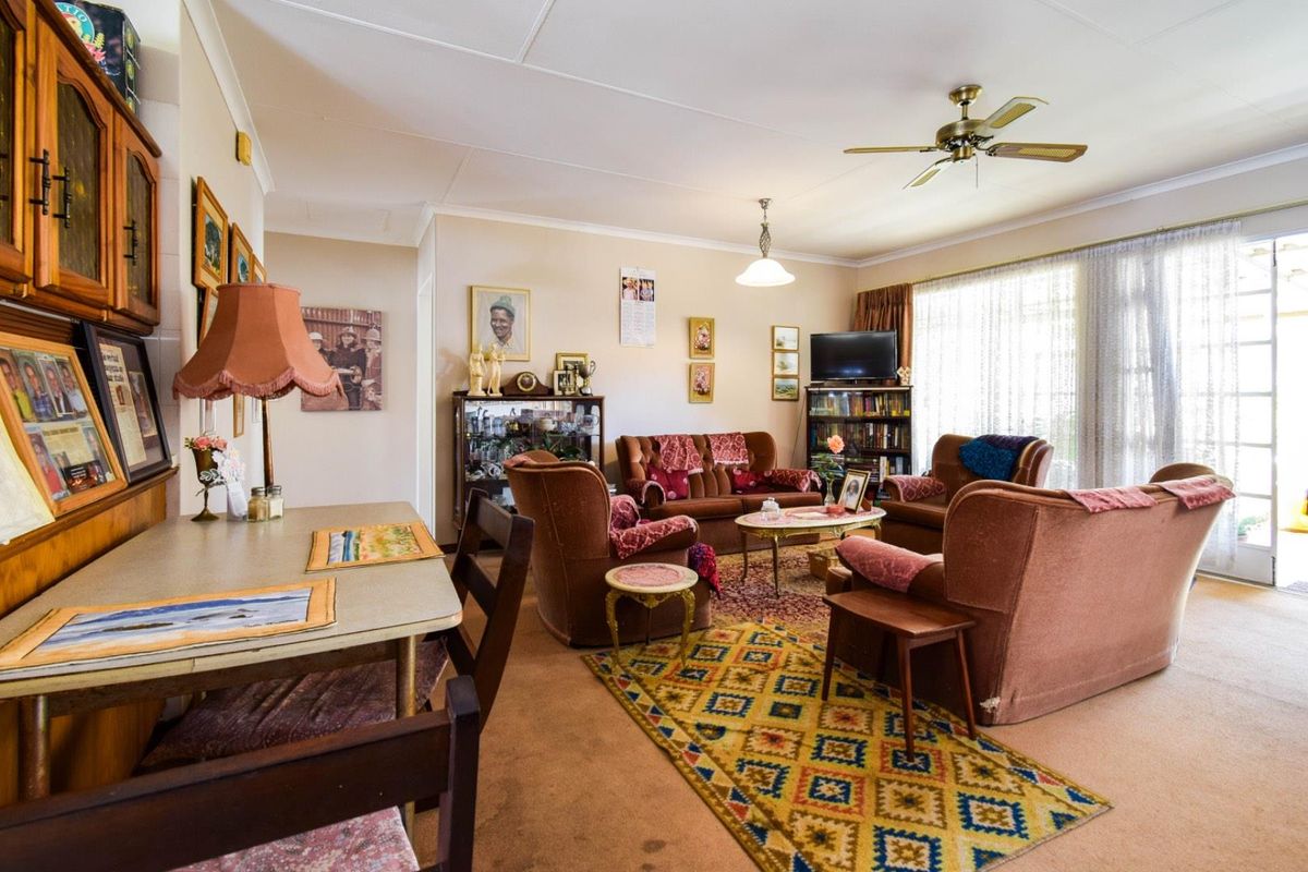 SUPERB VALUE RETIREMENT HOME - Photo 5