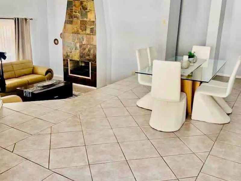 NEWLY RENOVATED FAMILY HOME TO RENT - Photo 1
