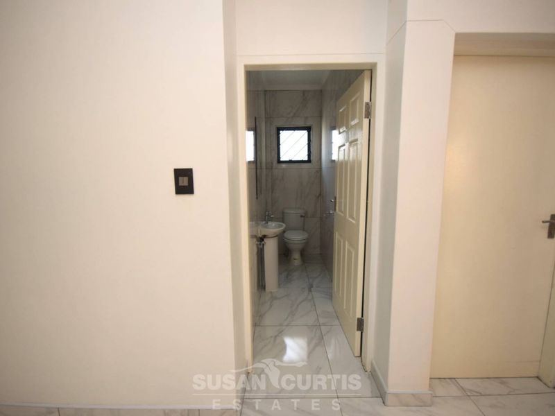 Beautiful Gem - Photo 9