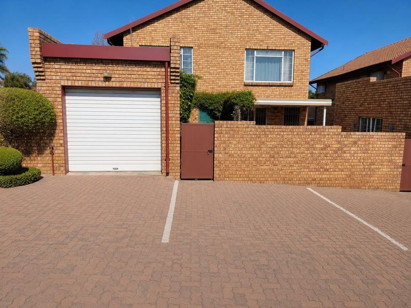 Two Bedroom Duplex Townhouse - Photo 2