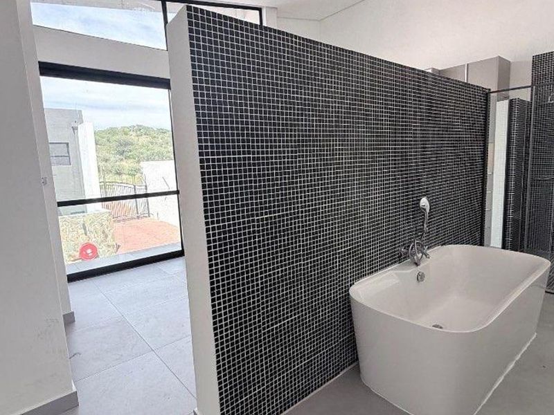 Ultra modern townhouse for rent in Auasblick - Photo 4