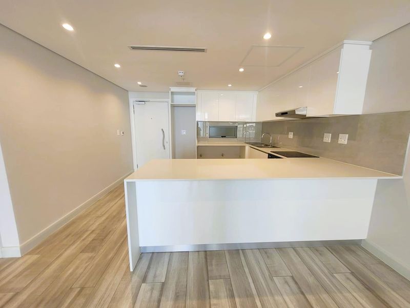 Stylish, 2 Bedroom Apartment uMhlanga Oceans Residences - Photo 4