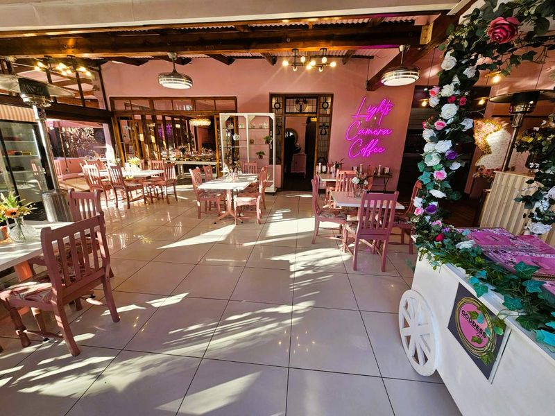 PRESTIGE COMMERCIAL INVESTMENT – FULLY TENANTED BY ACCLAIMED GARDEN CAFÉ & CULINARY EVENTS DESTINATION - Photo 7