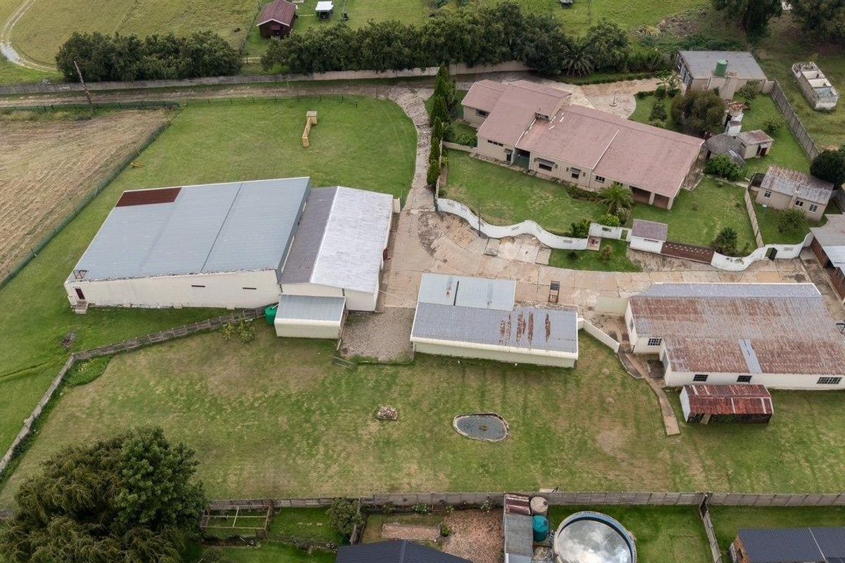 MIXED USE AGRICULTURAL HOLDING WITH WAREHOUSE & MULTIPLE DWELLINGS - Photo 3