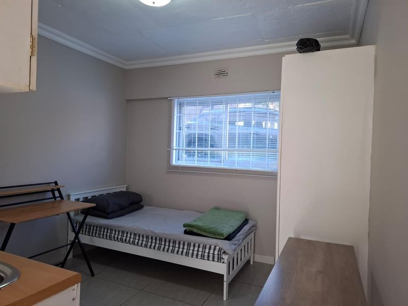 UNFURNISHED ground floor studio - Photo 2