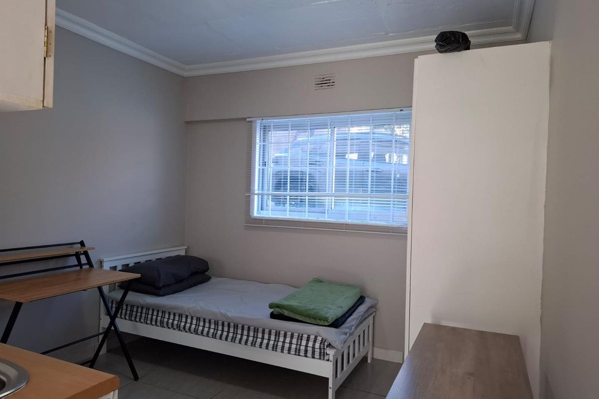 UNFURNISHED ground floor studio - Photo 2