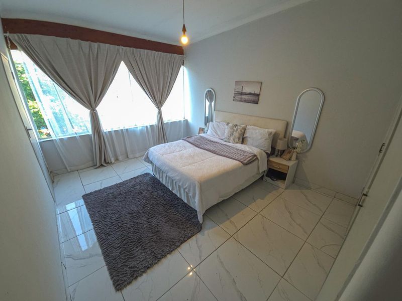 1.5 Bedroom Apartment Available in Waverley - Photo 4