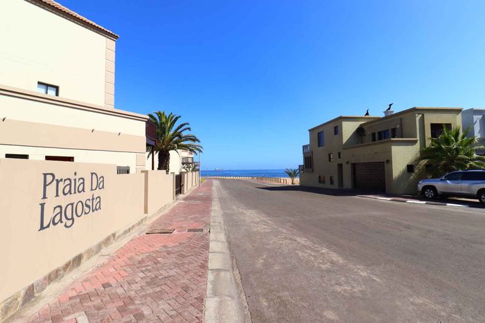 Property #2439789, Apartment Pending Sale in Long Beach