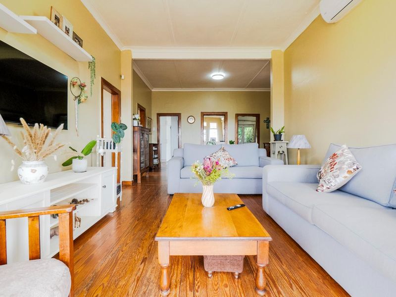 Spacious Family home - Photo 3