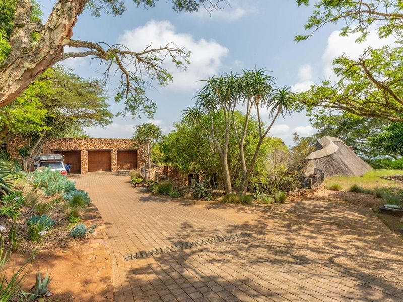 Exclusive 3-Bedroom Luxury Home in Phezulu Safari Estate - Photo 4