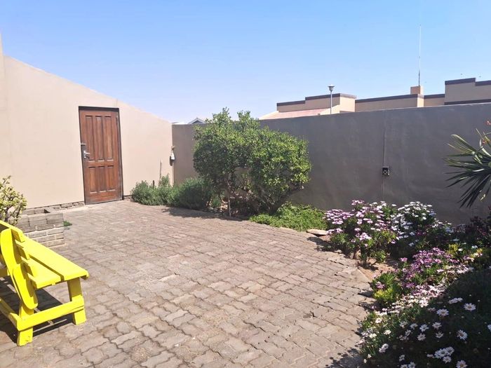 Property #2558877, House For Sale in Hermes