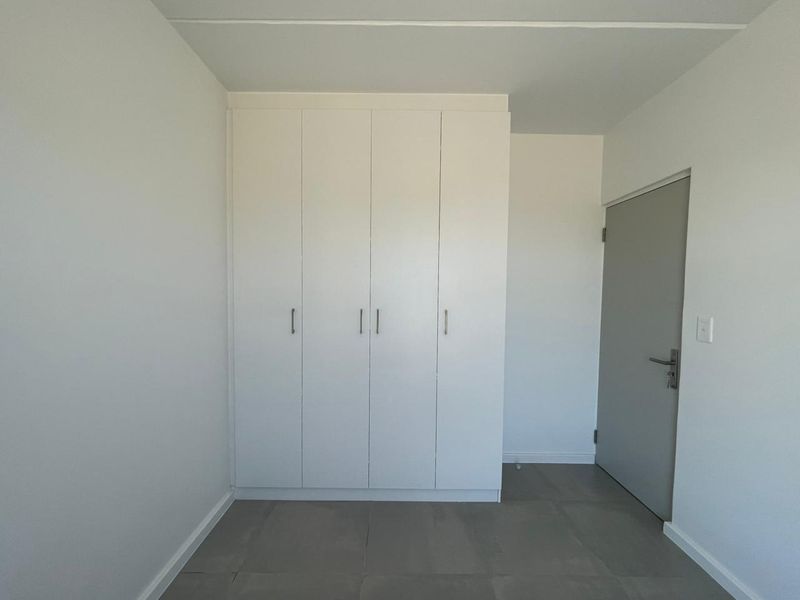 Brand New 2-Bedroom Apartment for Sale – River Views, Rivergate - Photo 10