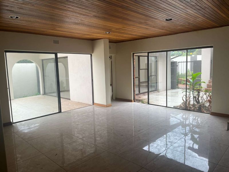 Elegant 5 Bedroom Family Home for Sale | Double Storey with Pool, Garden & Staff Quarters - Photo 9