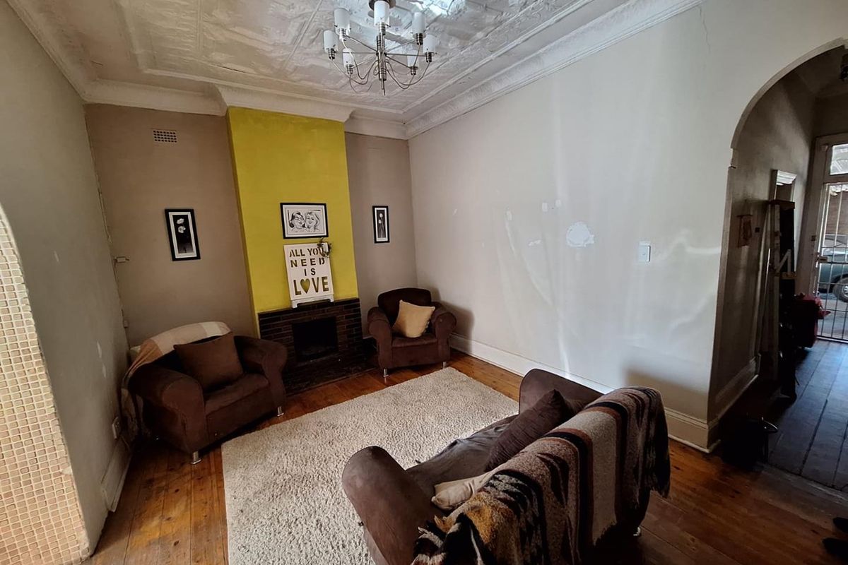 2 BEDROOM HOUSE PRICED TO SELL. - Photo 4