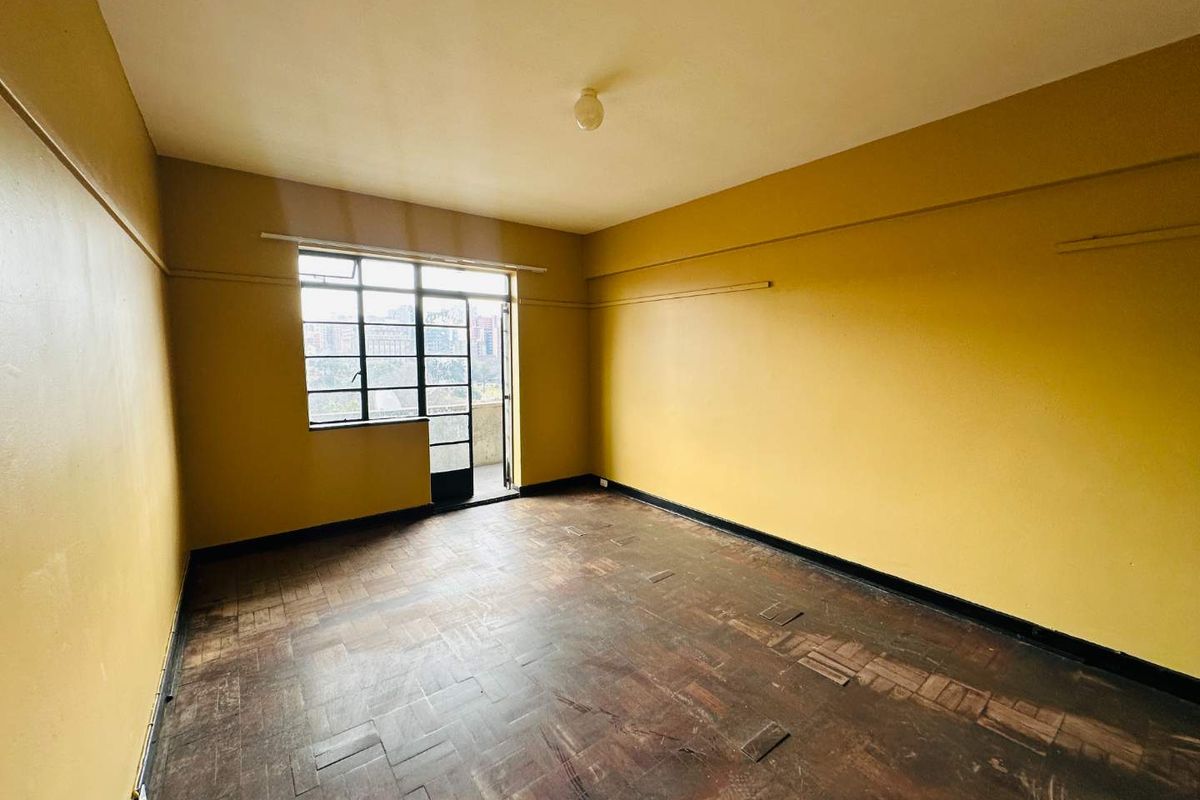 Secure Living: 24/7 Security & Easy Commute! - Photo 2