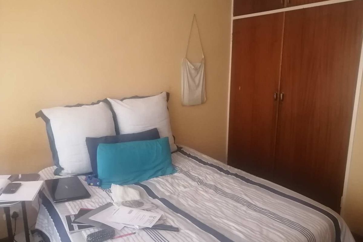 2 bedroom flat in Pretoria west - Photo 3