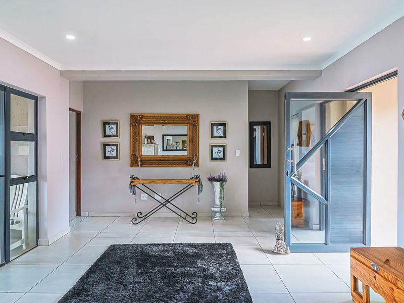 Modern convenience and natural tranquility - Photo 4