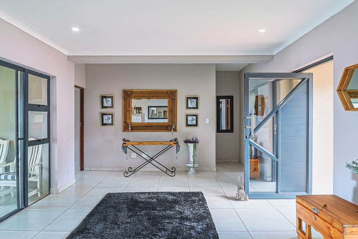 Modern convenience and natural tranquility - Photo 4