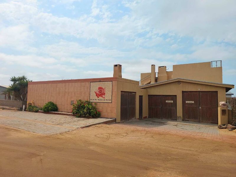 10 Bedroom Beachfront Home Fully Furnished - Photo 2