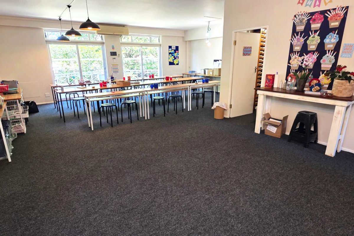 Beautiful Ground Floor Office in Westlake - Photo 3