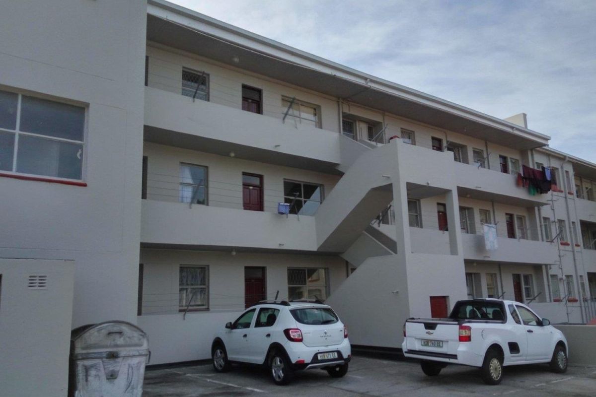 Bachelor Flat available in Sydenham in Port Elizabeth - Photo 2