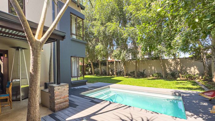 Property #2351702, House Pending Sale in Heritage Hill