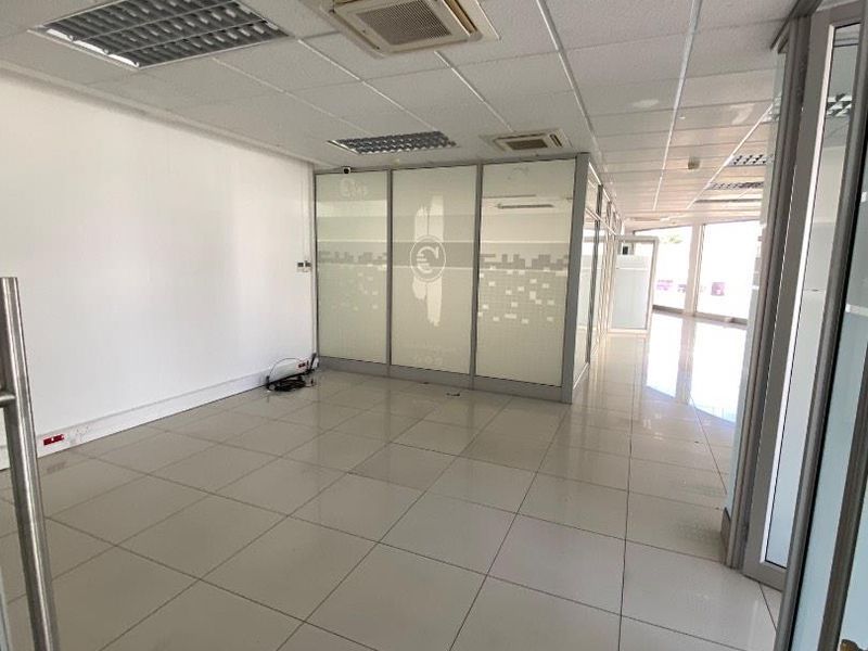 OFFICE SPACE TO LET IN AUSSPANPLATZ - Photo 7