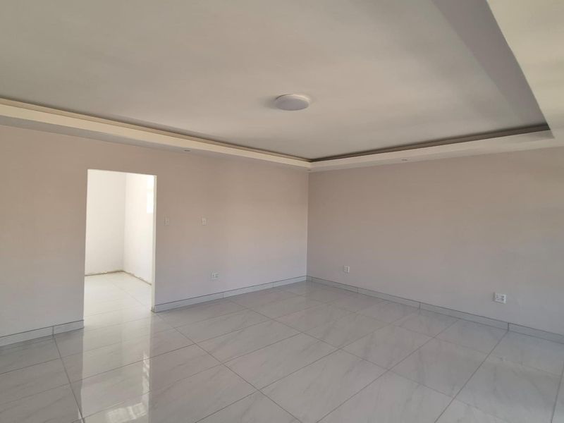 IMMACULATE 4 BEDROOM HOUSE TO LET IN THE WELL SOUGHT-AFTER KLEINE KUPPE - Photo 10
