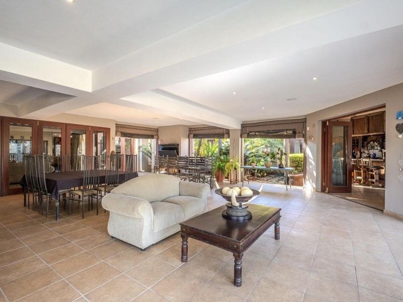 Refined Luxury Country Living with Exceptional Development Potential in Pretoria East - Photo 2