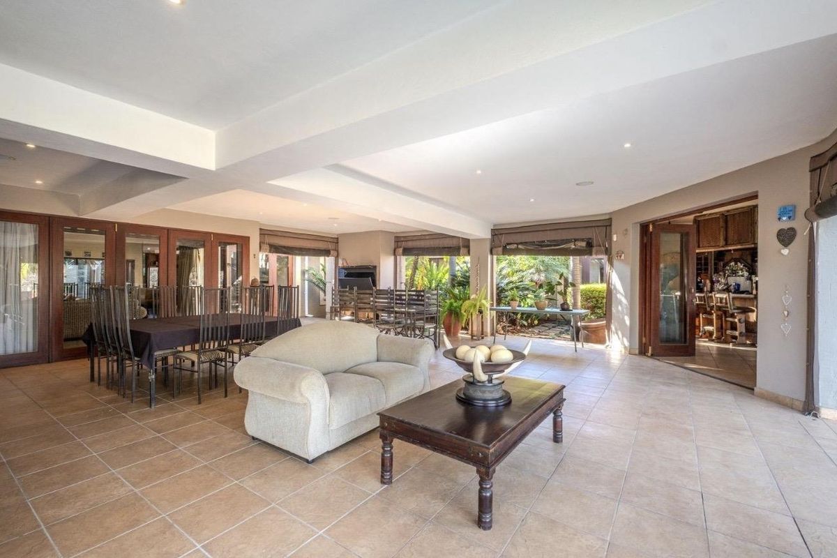 Refined Luxury Country Living with Exceptional Development Potential in Pretoria East - Photo 2