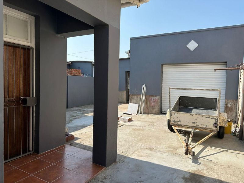 2 Very Neat Homes on 1 Erf. - Photo 7