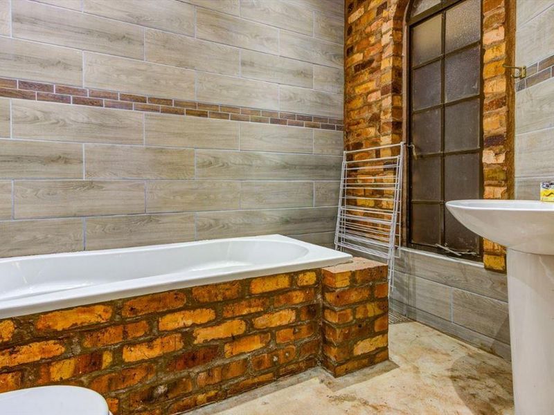 Charming Property in Comet with Flat - Close to EG Jansen and Concordia - Photo 8