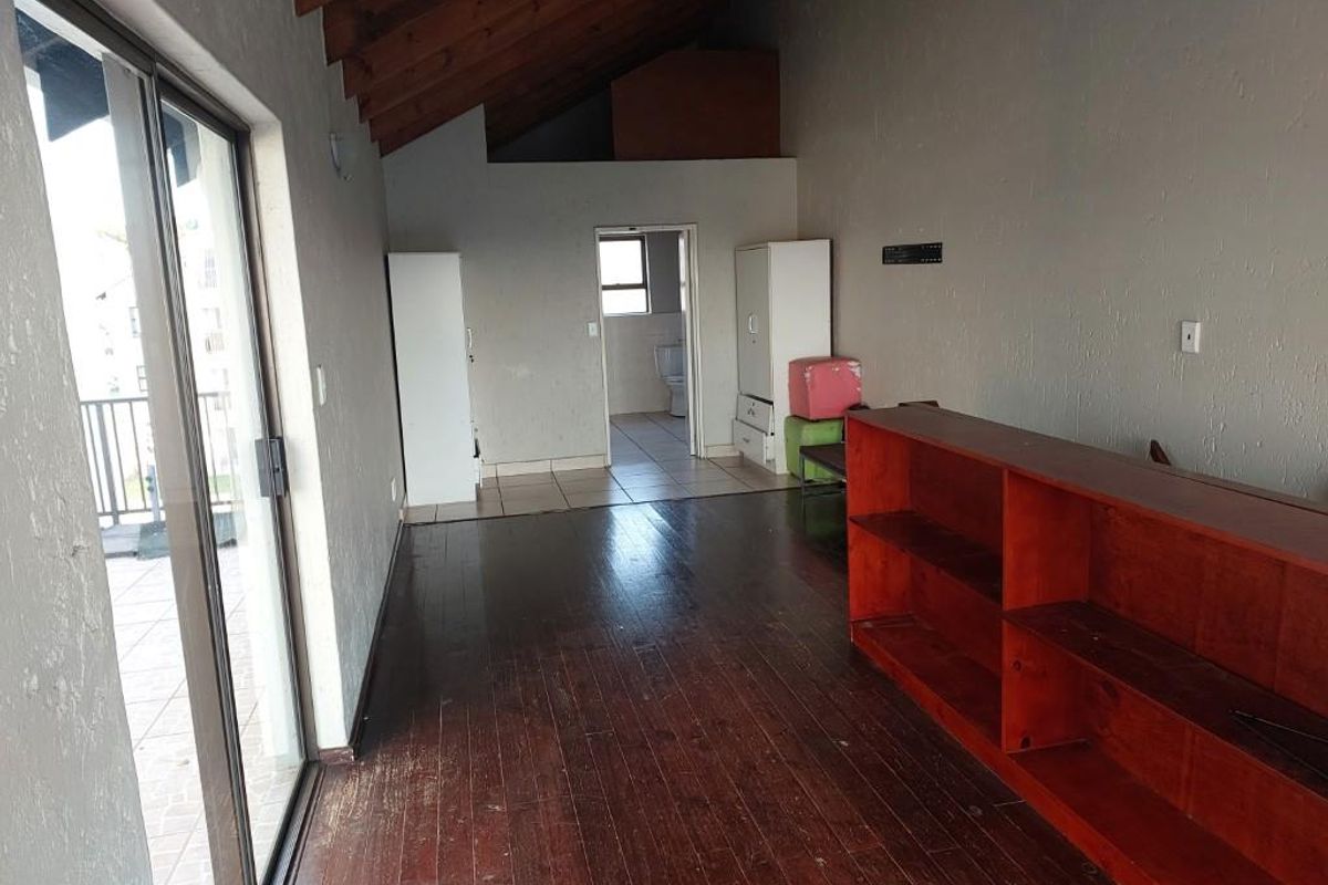 2 BEDROOM DUPLEX APARTMENT FOR SALE IN PAULSHOF - Photo 5