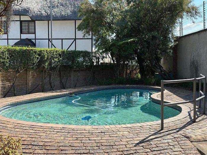 Property #2414313, Apartment For Sale in Sunninghill