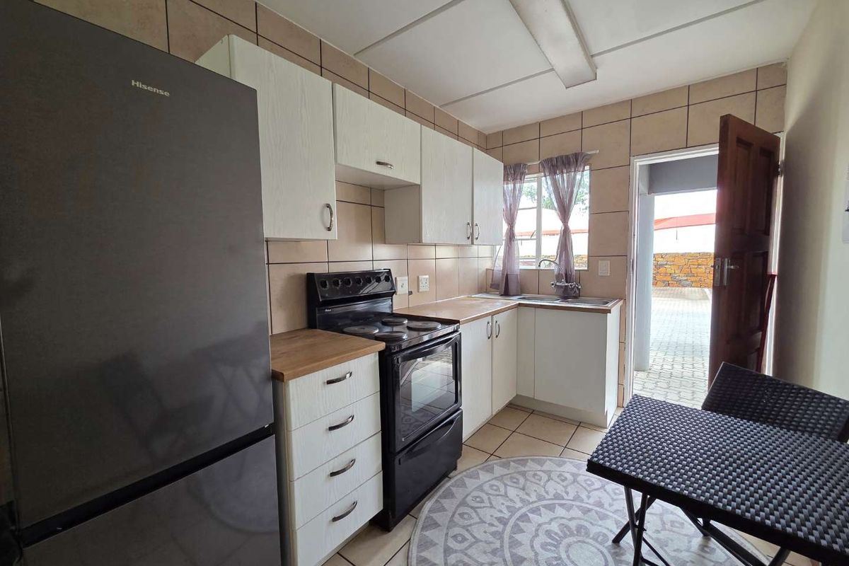 2 Bedroom in Boksburg – Under Market Value, Above Expectations. - Photo 2