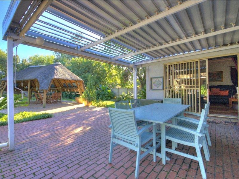Massive Immaculate family home in prime Brackenhurst! - Photo 7